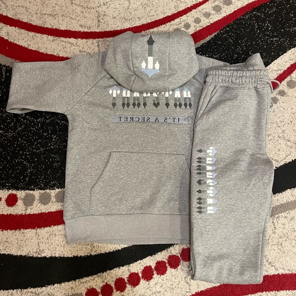 Trapstar Chenille 2.0 Tracksuit - Picture 2 of 7